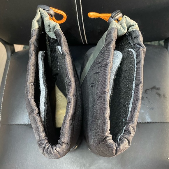 Columbia Winter Boots - Picture 11 of 13